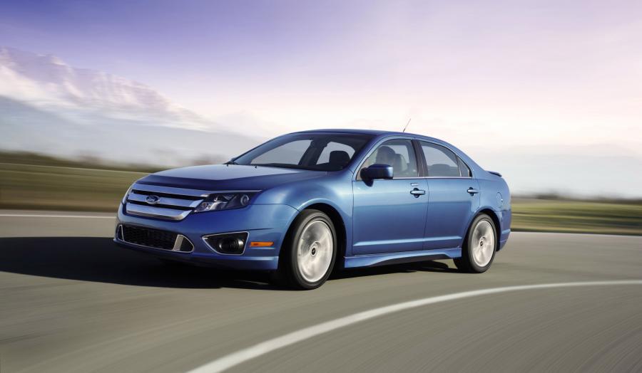  Ford Fusion Sport 2010 года  (US) (фото 4 из 26)